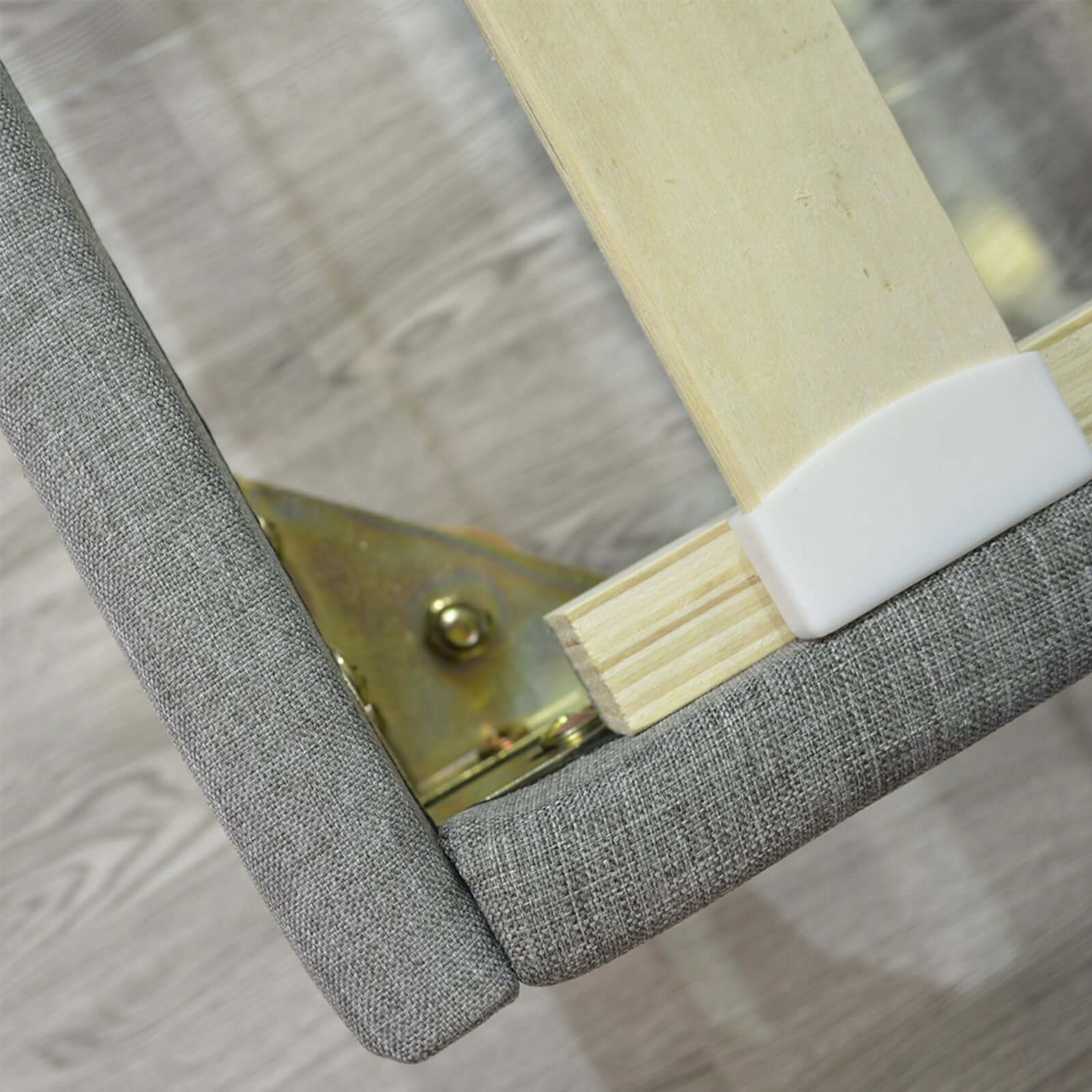 Lit capitonné Duchesse et chic : tissu et sommier à lattes en bois flexibles - Image 4