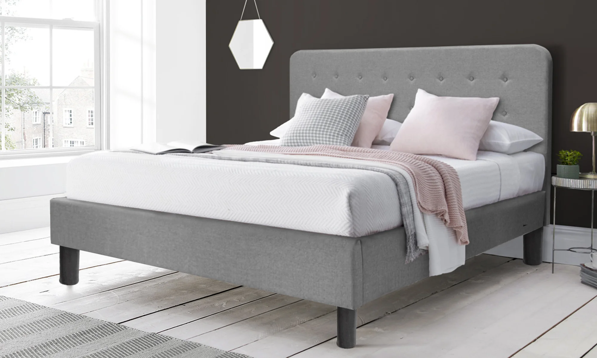 Lit capitonné Nordique et élégant : tissu et sommier à lattes en bois - Image 3